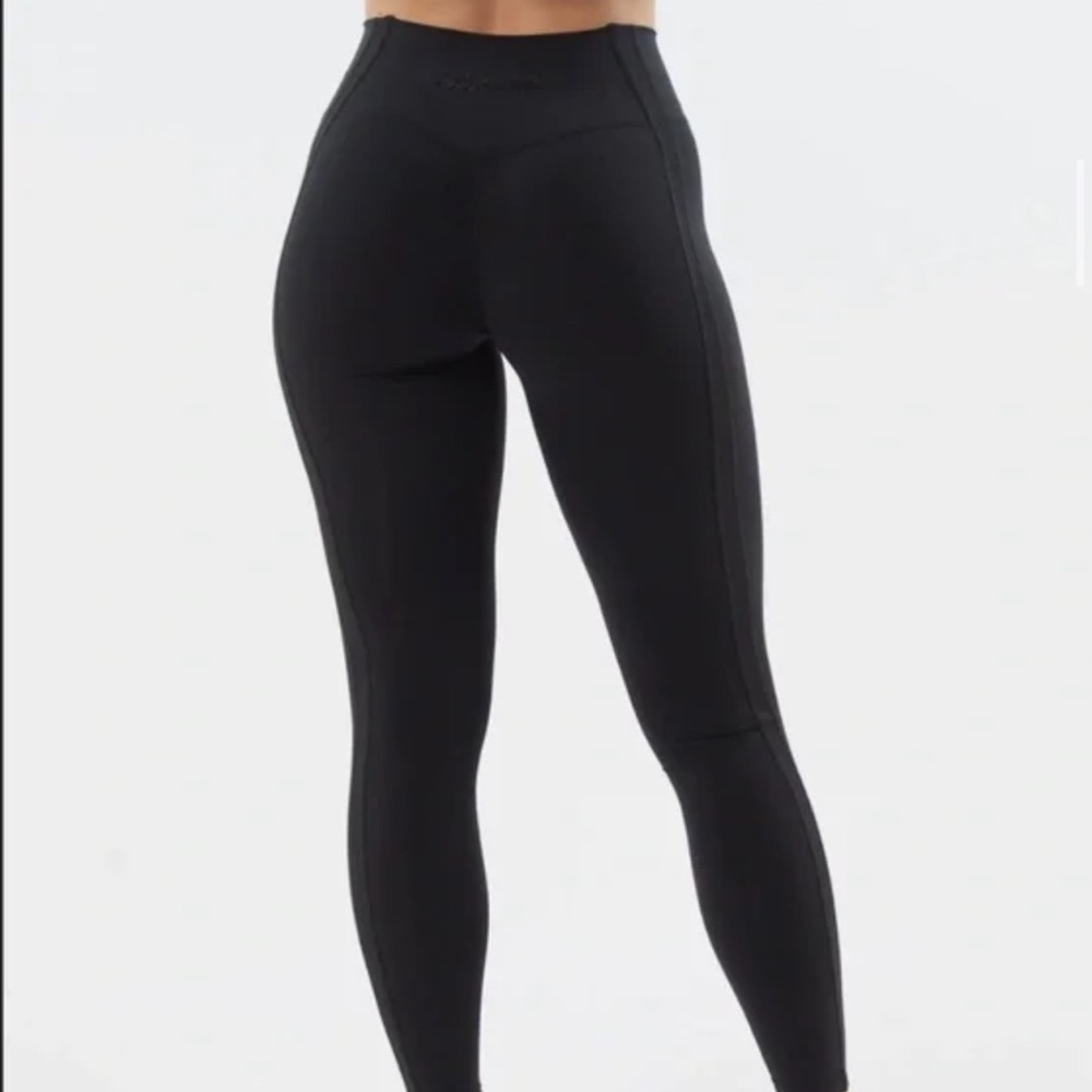 Pulse kinetic leggings